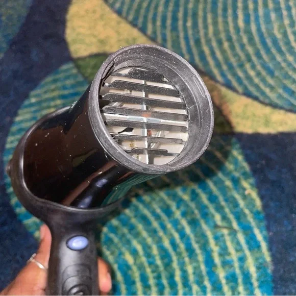 Vidal Sassoon Black Hair Dryer - Picture 8 of 8